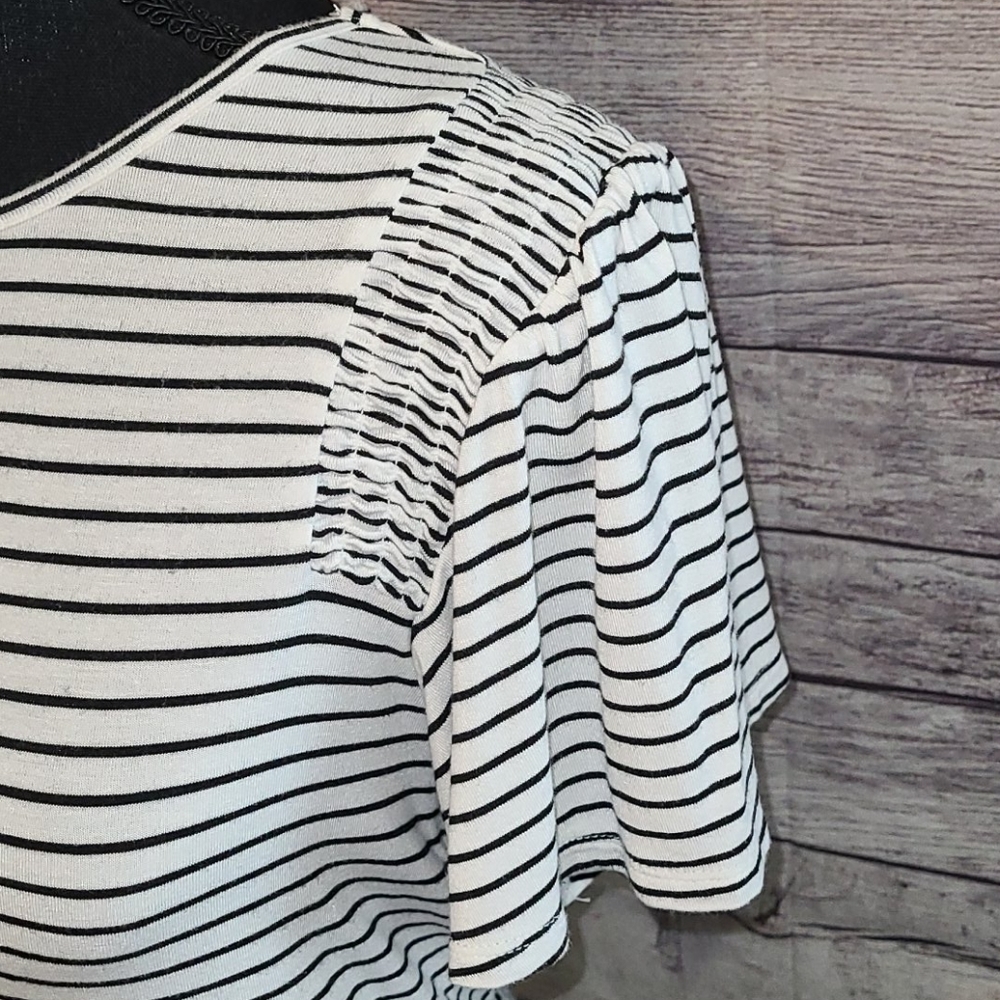 APT. 9 STRIPED TOP - Picture 3 of 7